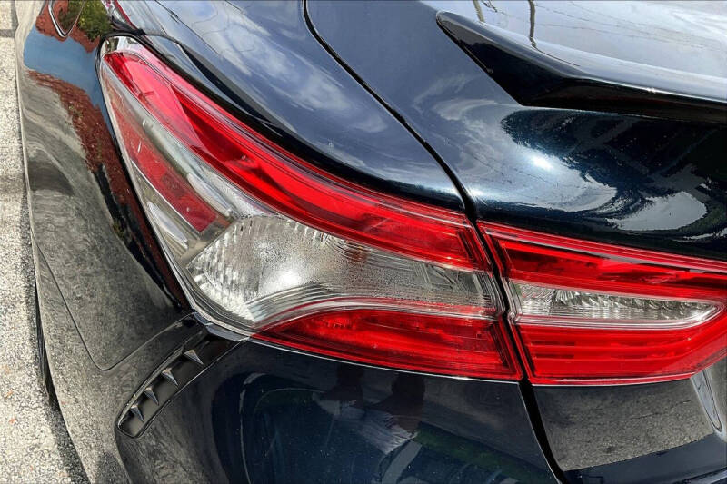 2019 Toyota Camry SE