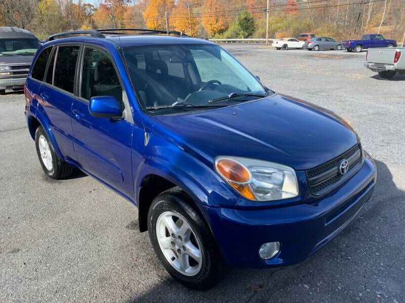 2005 Toyota RAV4 for sale at Walts Auto Center in Cherryville PA
