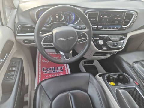 2023 Chrysler Pacifica Touring L