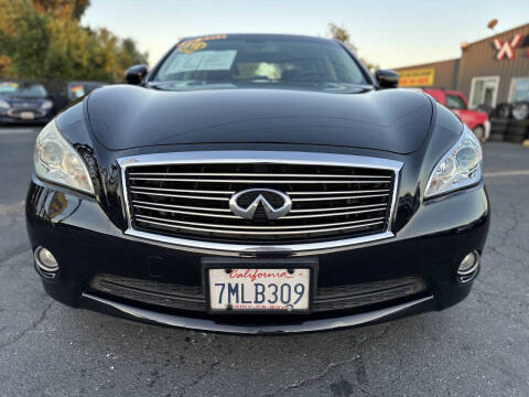 2012 Infiniti M37