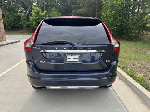 2015 Volvo XC60 T5 Drive-E Platinum