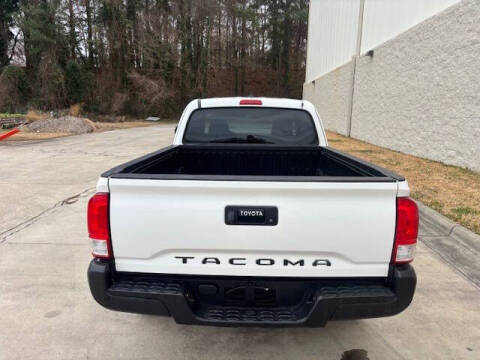 2016 Toyota Tacoma SR