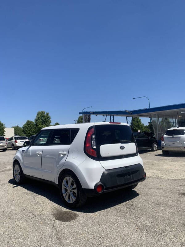 2015 Kia Soul +
