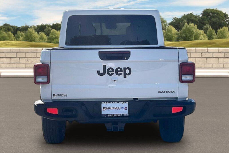 2026 Jeep Gladiator Sahara