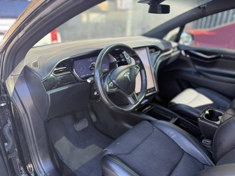2018 Tesla Model X 75D