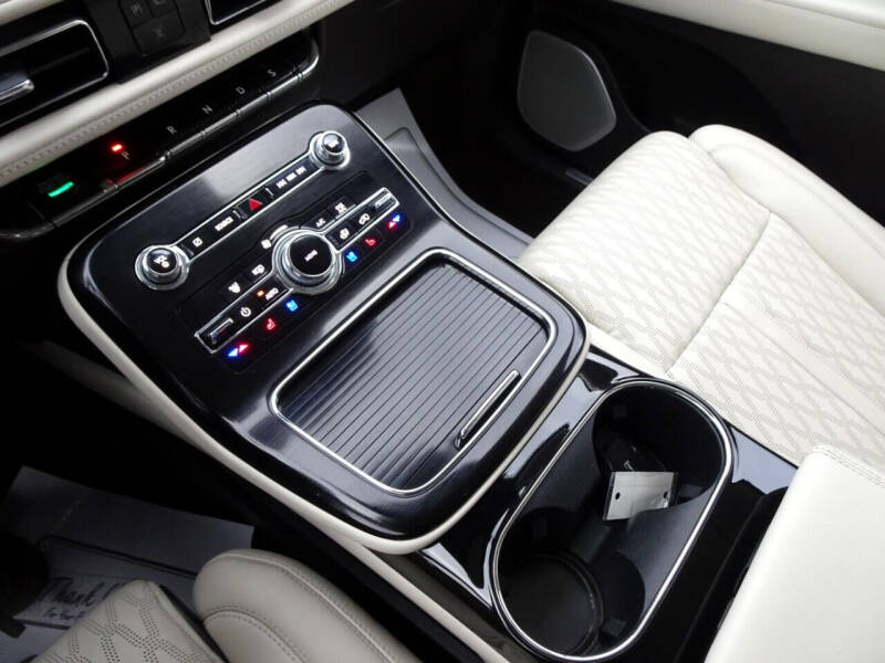 2021 Lincoln Nautilus Black Label