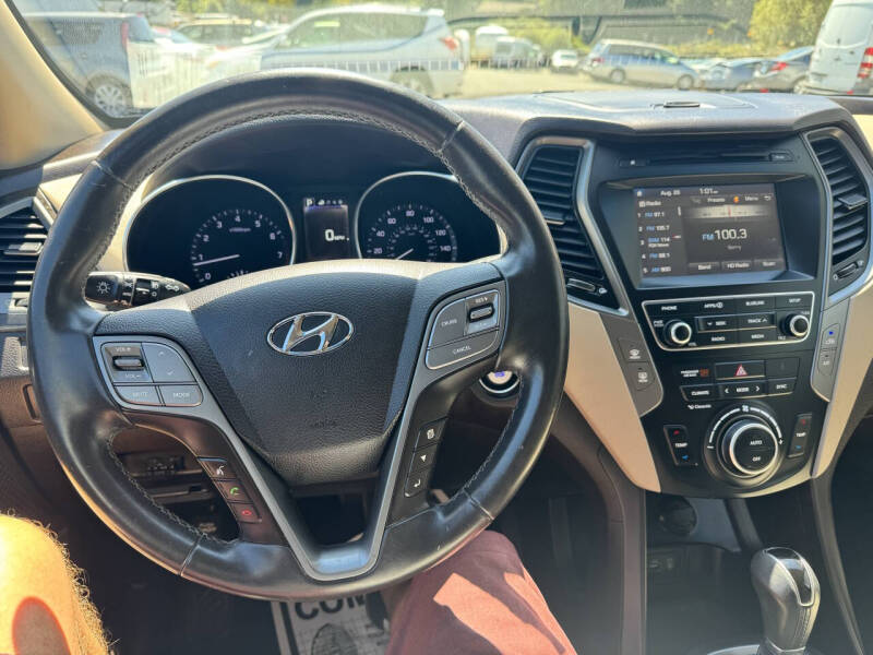 2017 Hyundai Santa Fe Sport 2.4L