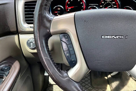 2016 GMC Acadia Denali
