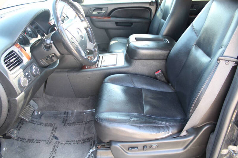 2011 Chevrolet Suburban LTZ