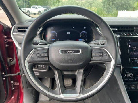 2023 Jeep Grand Cherokee Laredo