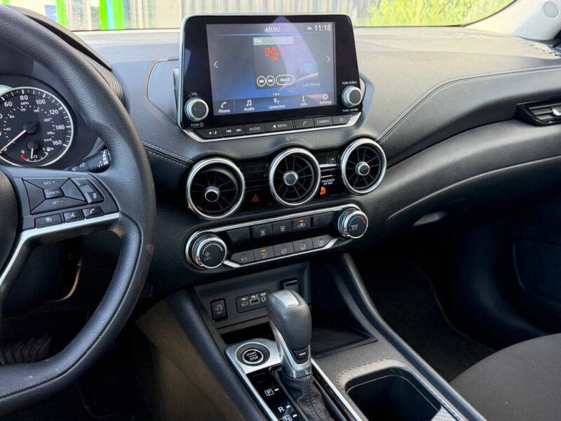 2025 Nissan Sentra SV