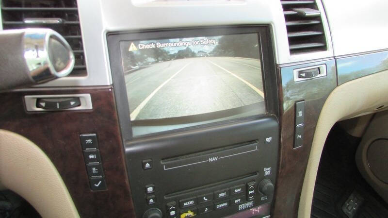 2010 Cadillac Escalade Luxury