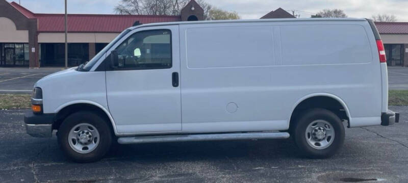 2022 Chevrolet Express 2500