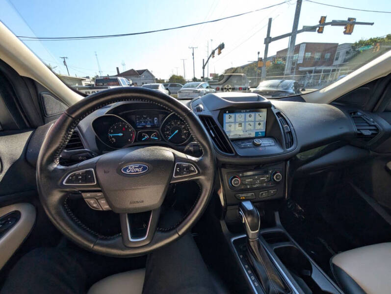 2019 Ford Escape SEL