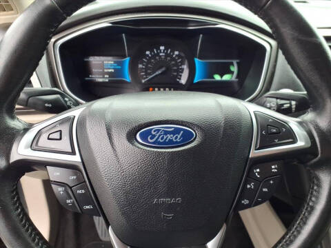 2017 Ford Fusion Hybrid SE