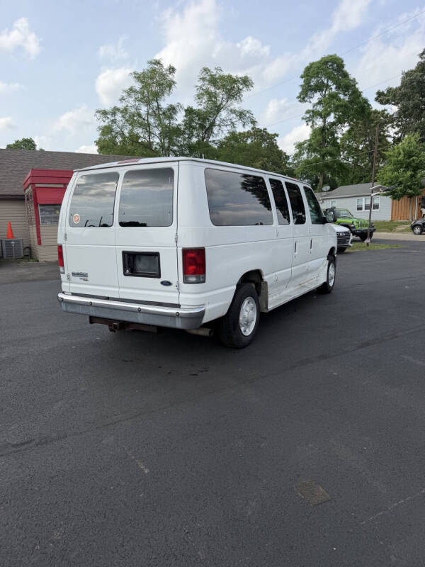 2008 Ford E-Series E-350 SD XLT