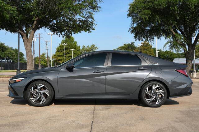 2024 Hyundai Elantra Limited