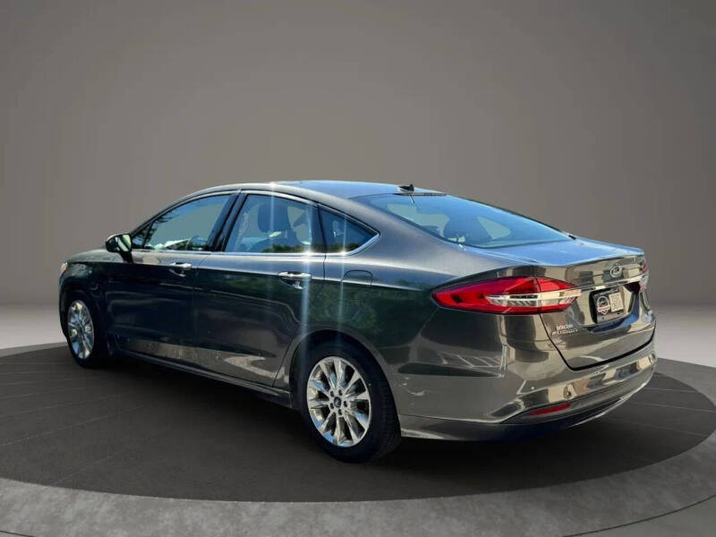2017 Ford Fusion SE