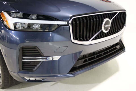 2022 Volvo XC60 B5 Momentum