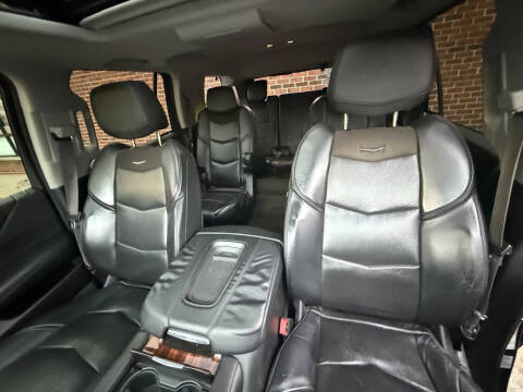 2015 Cadillac Escalade Luxury