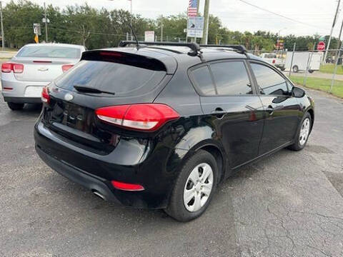 2017 Kia Forte5 LX