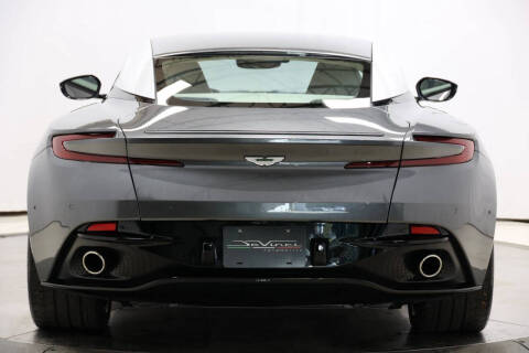 2017 Aston Martin DB11