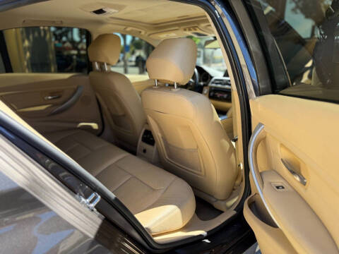 2012 BMW 3 Series 328i