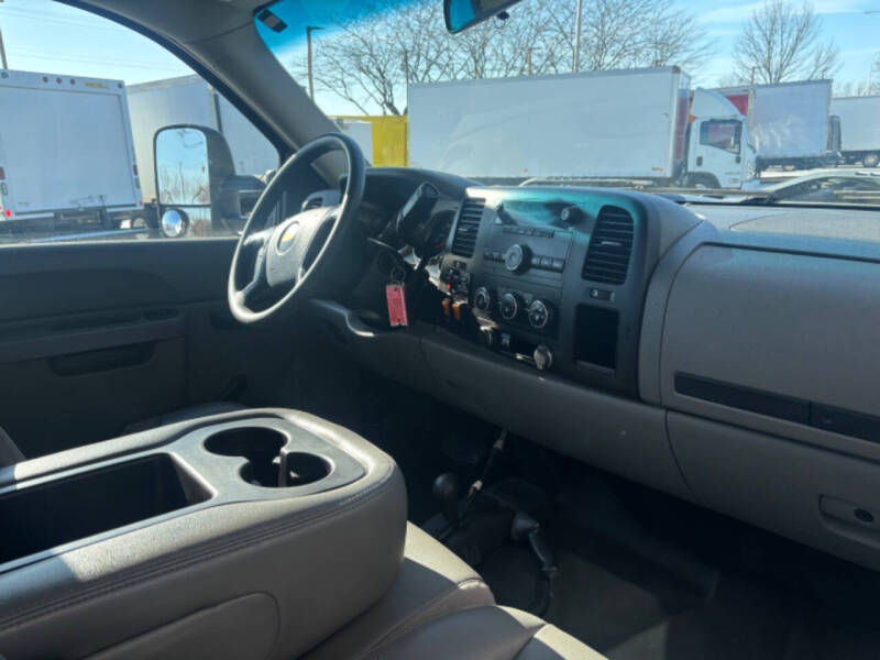 2012 Chevrolet Silverado 2500HD Plow Truck