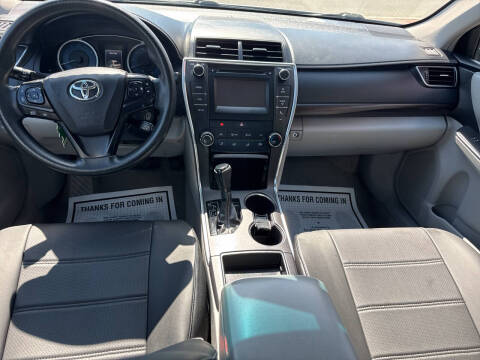 2016 Toyota Camry LE