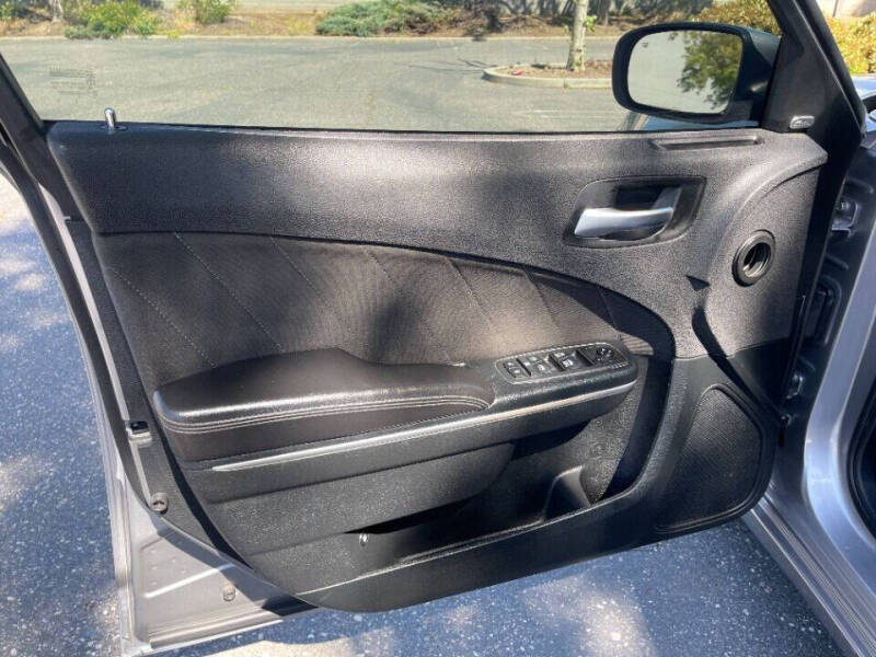 2018 Dodge Charger SXT Plus