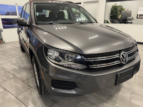 2015 Volkswagen Tiguan for sale at Evolution Autos in Whiteland IN