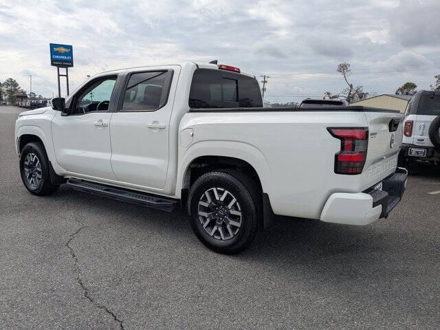 2024 Nissan Frontier SL