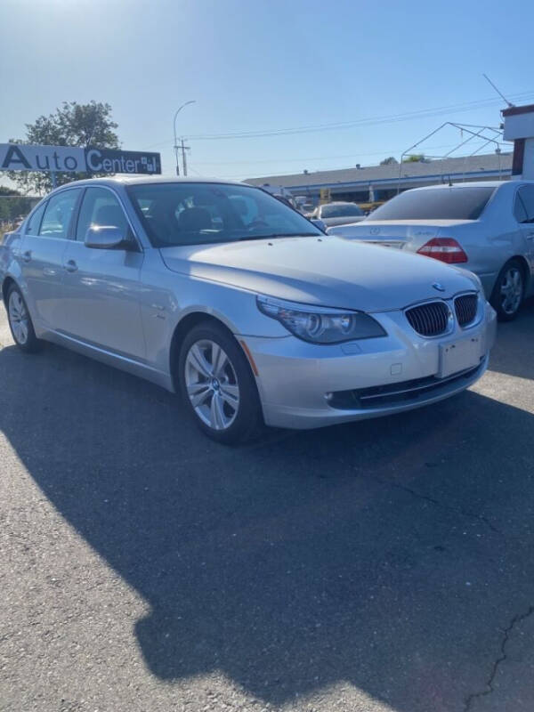2010 BMW 5 Series 528i xDrive