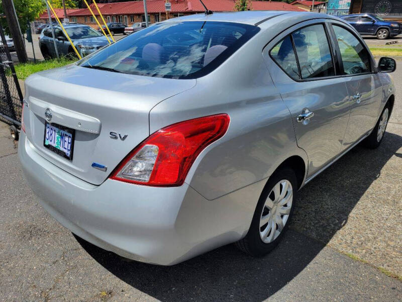2012 Nissan Versa