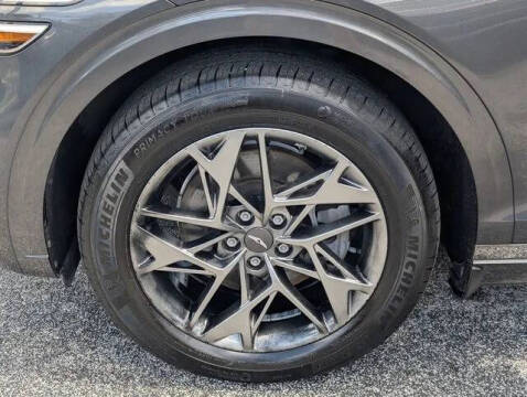 2022 Genesis GV70 2.5T Standard
