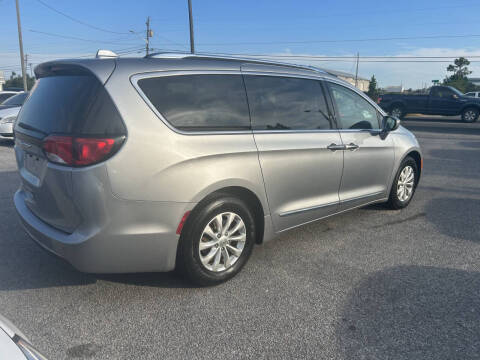 2019 Chrysler Pacifica Touring L