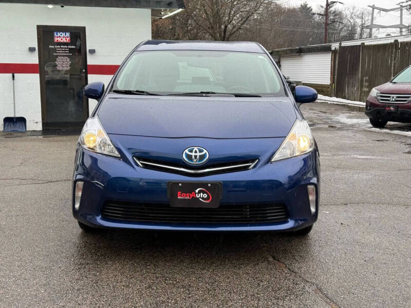 2013 Toyota Prius v Three