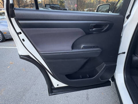 2020 Toyota Highlander L