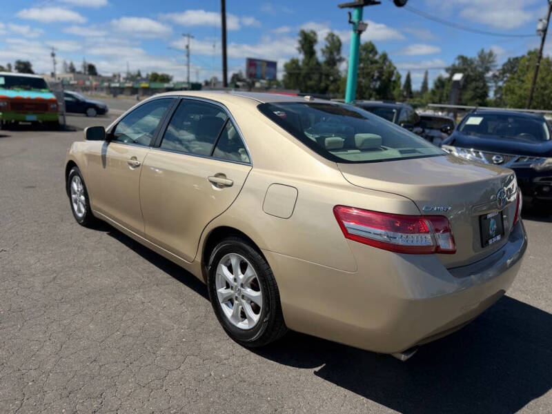 2011 Toyota Camry SE V6