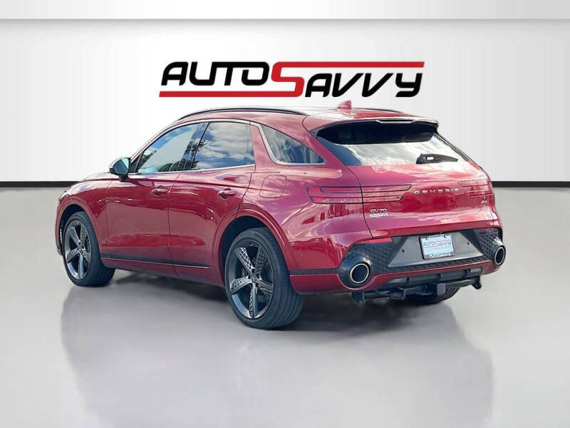 2023 Genesis GV70 2.5T Standard