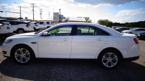 2018 Ford Taurus for sale at L & L Sales in Mexia TX