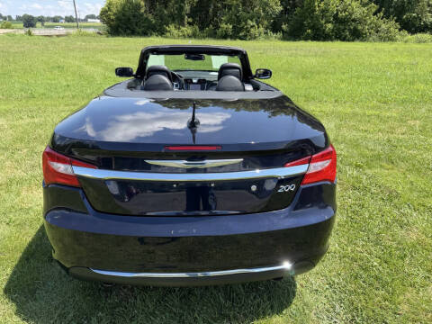 2012 Chrysler 200 Limited