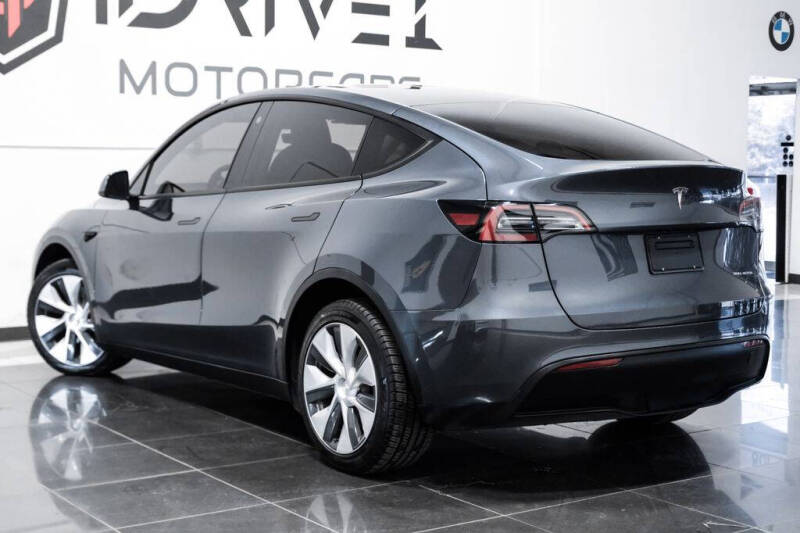 2023 Tesla Model Y Long Range