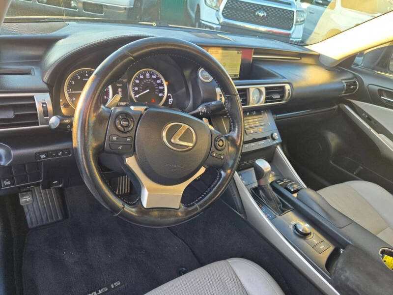 2016 Lexus IS 200t
