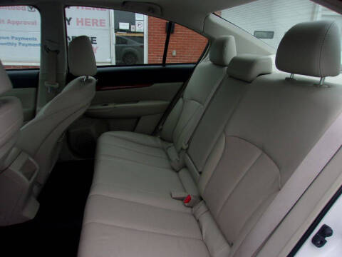 2011 Subaru Legacy 3.6R Limited