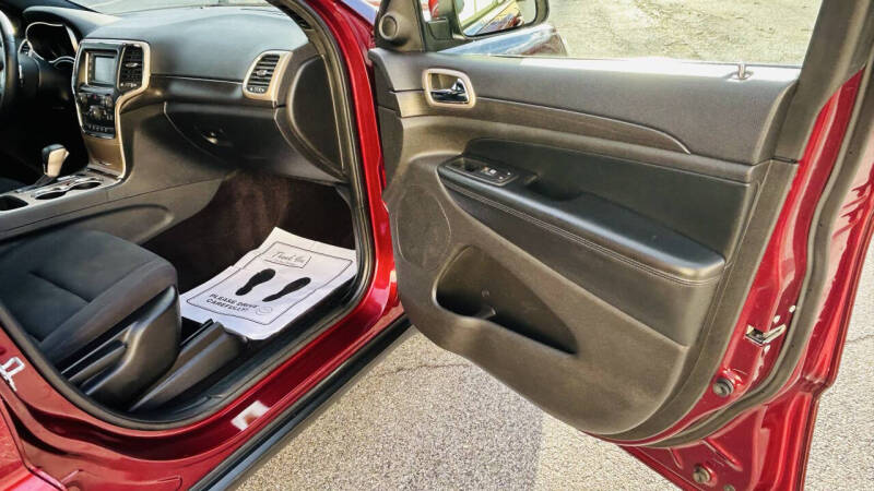 2016 Jeep Grand Cherokee Laredo