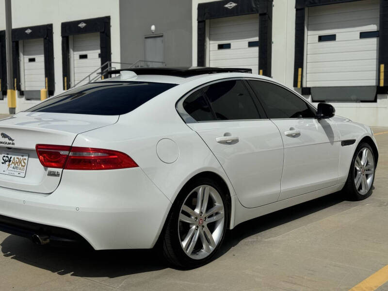 2017 Jaguar XE 35t Prestige