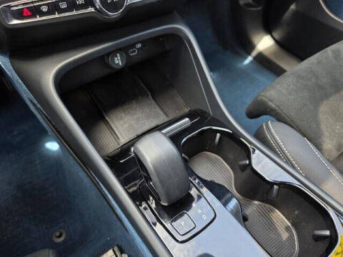 2022 Volvo C40 Recharge Pure Electric P8