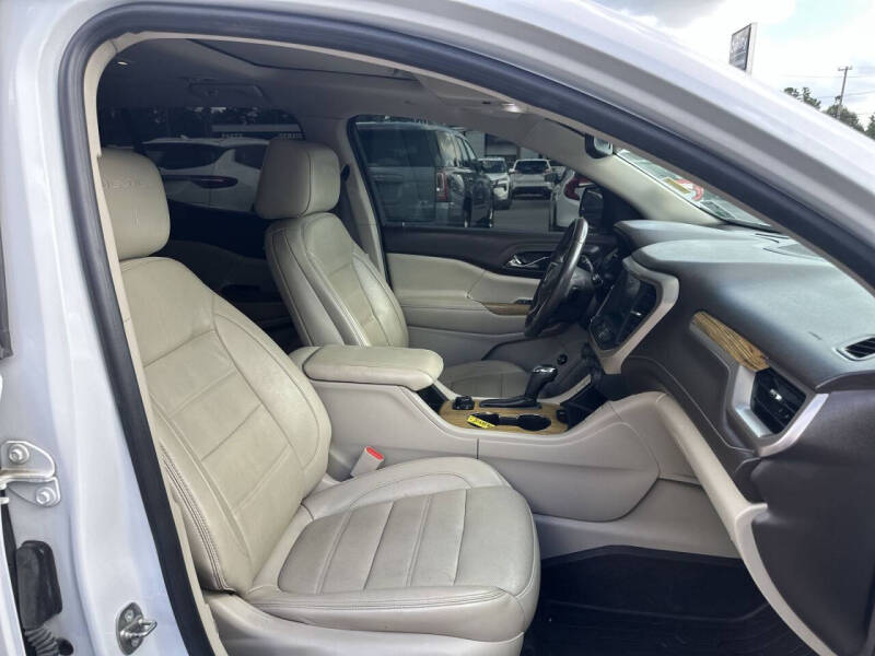2017 GMC Acadia Denali