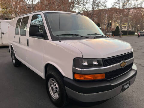 2024 Chevrolet Express 2500